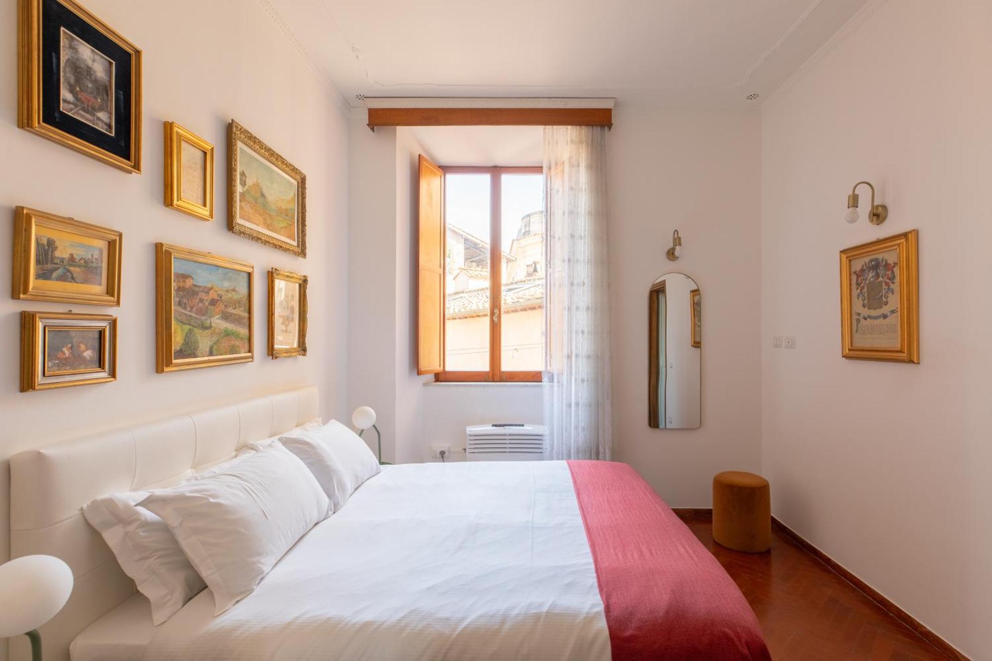 Iflat Elegant 3 Bedroom Near The Pantheon