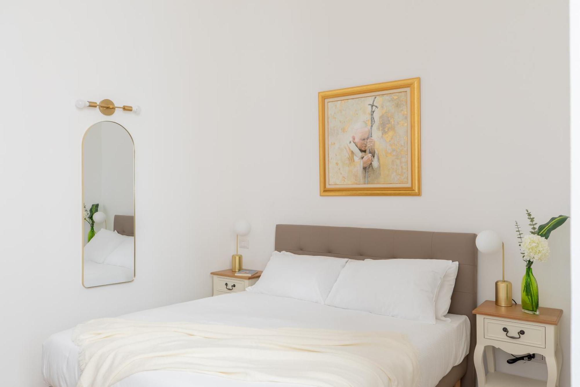 Iflat Elegant 3 Bedroom Near The Pantheon Apartment *