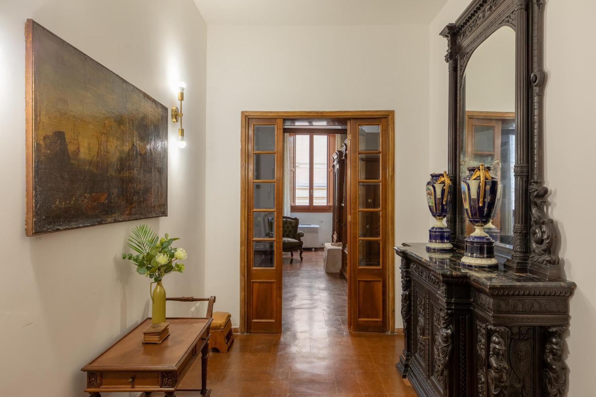 Apartment Iflat Elegant 3 Bedroom Near The Pantheon Rome