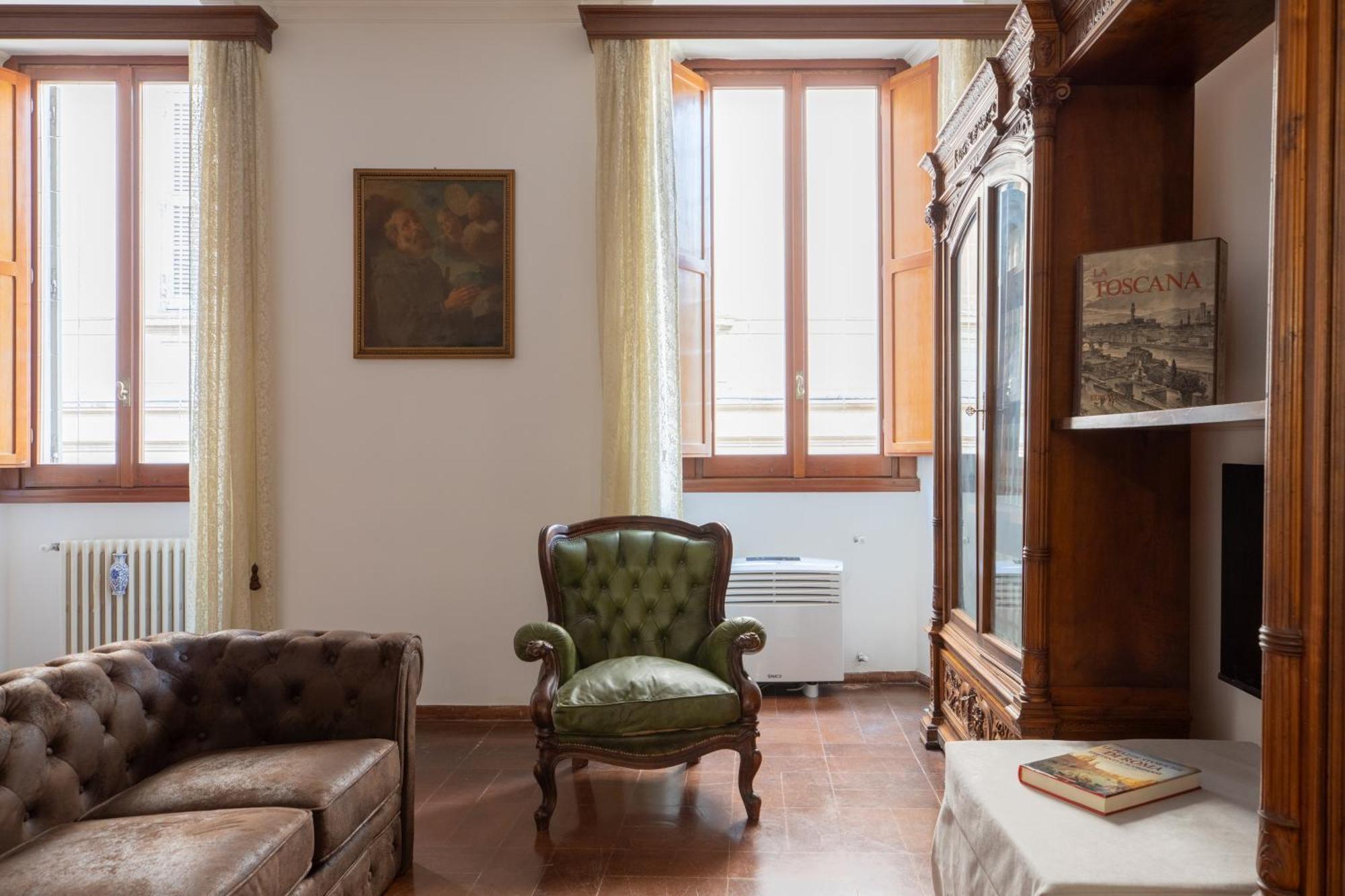 Iflat Elegant 3 Bedroom Near The Pantheon Apartment