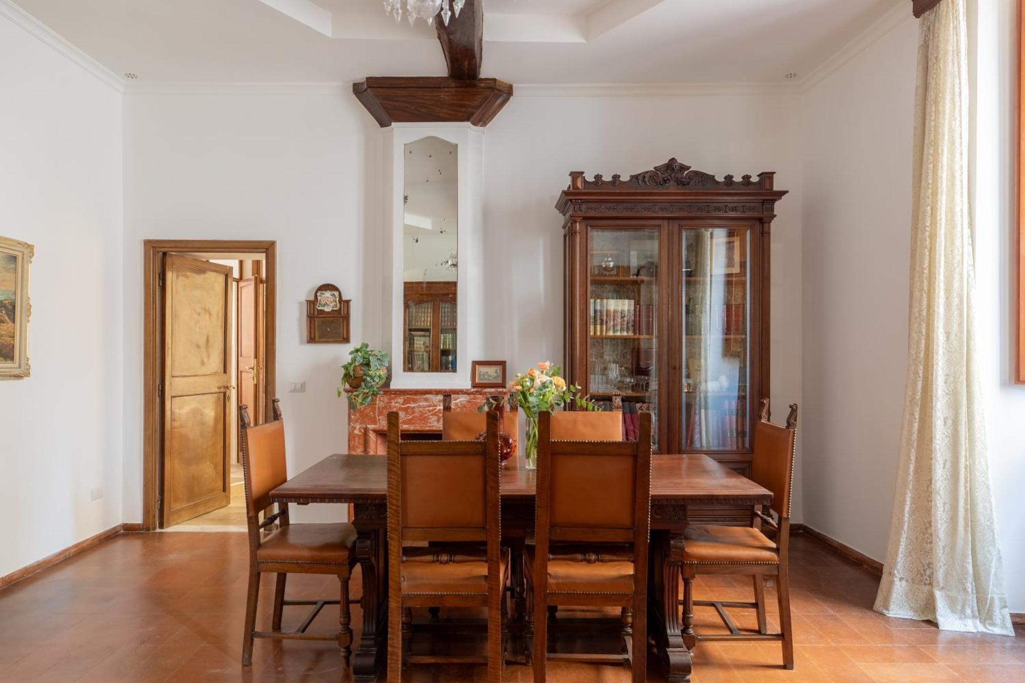 Apartment Iflat Elegant 3 Bedroom Near The Pantheon Rome